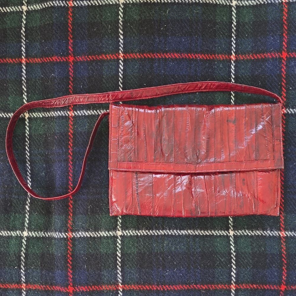 Lee | Burgundy Eel Skin Shoulder Bag